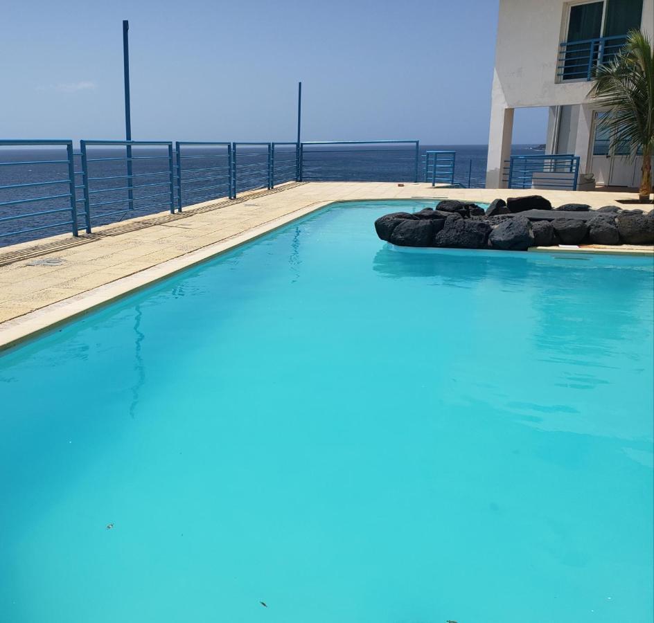 Maresia Guest House Прая Екстериор снимка