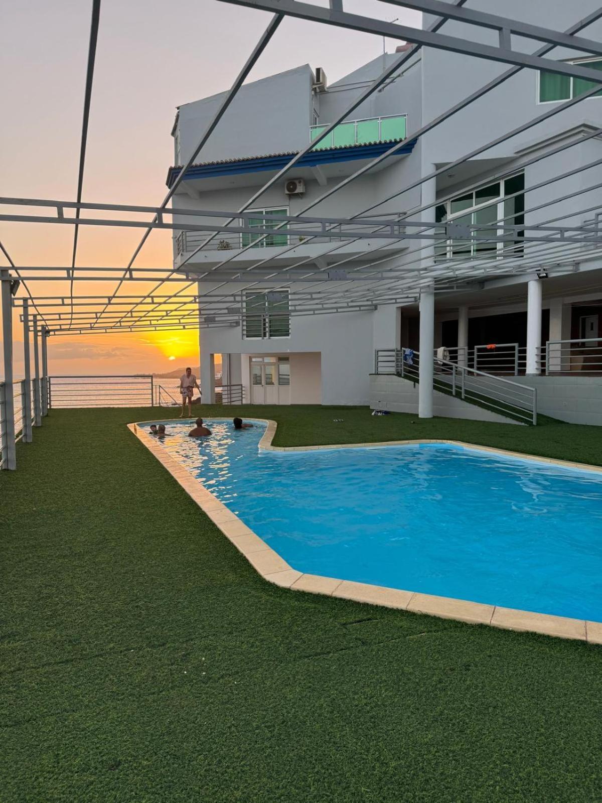 Maresia Guest House Прая Екстериор снимка