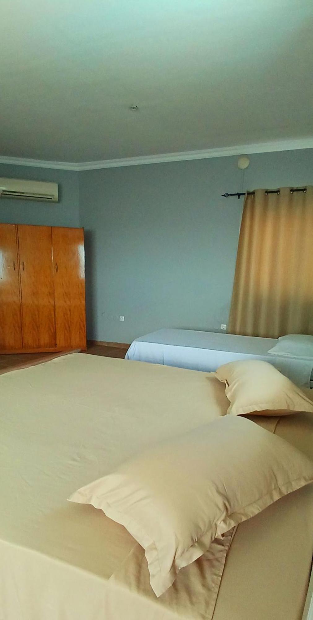 Maresia Guest House Прая Екстериор снимка
