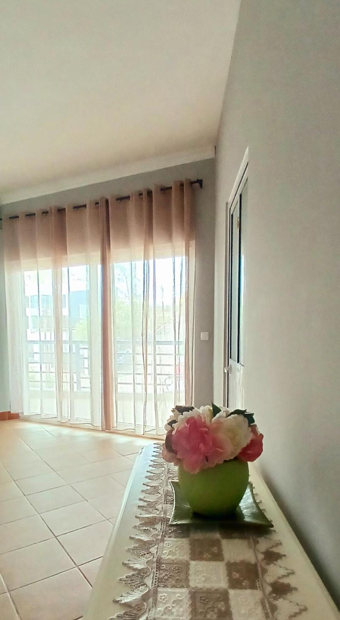 Maresia Guest House Прая Екстериор снимка
