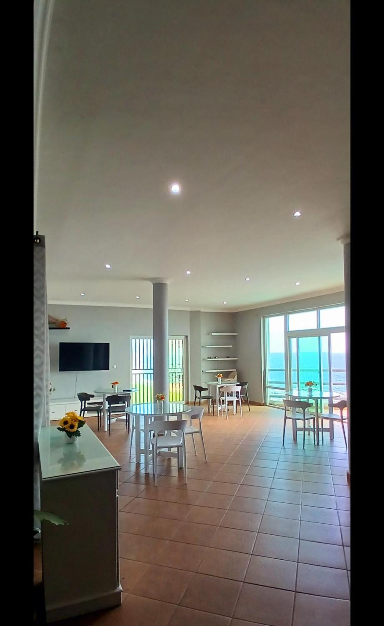Maresia Guest House Прая Екстериор снимка