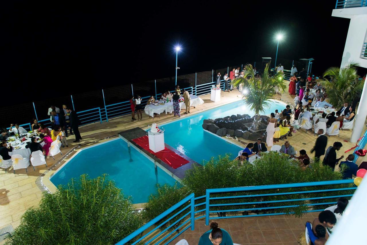 Maresia Guest House Прая Екстериор снимка