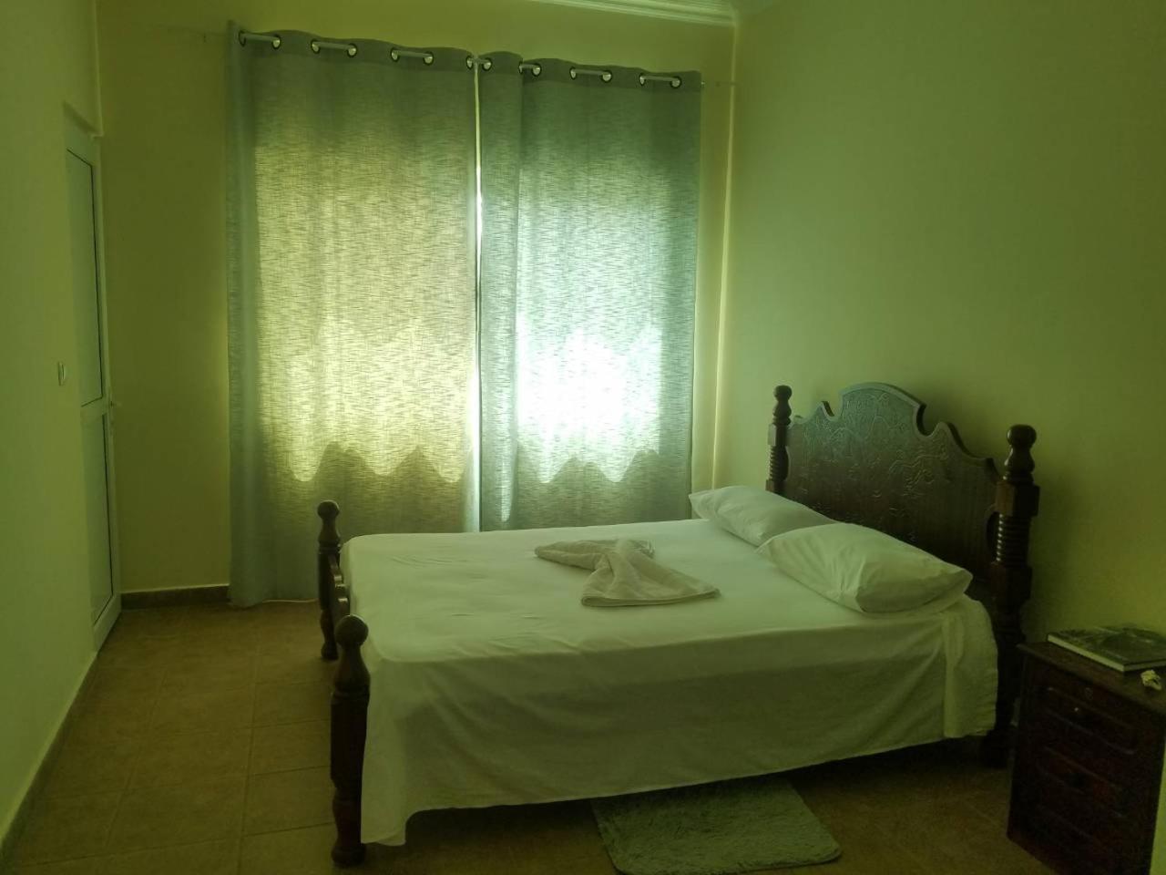 Maresia Guest House Прая Екстериор снимка
